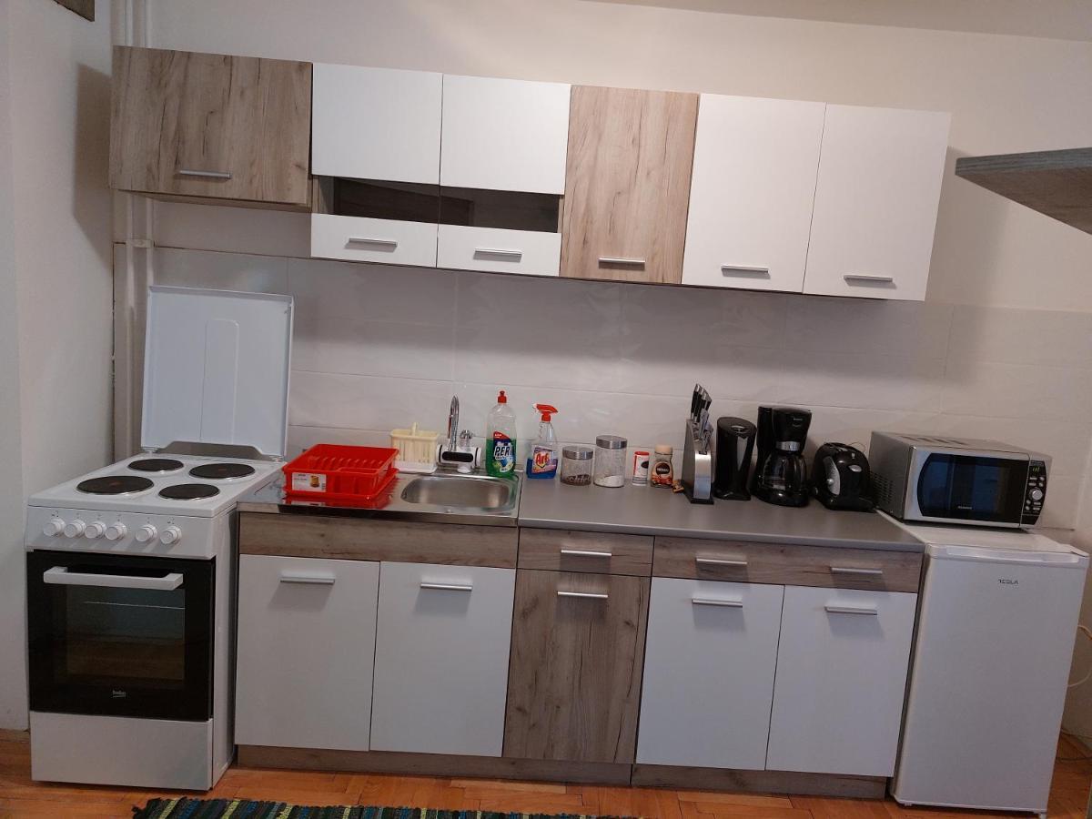 N&N Apartment Vrsac Eksteriør bilde